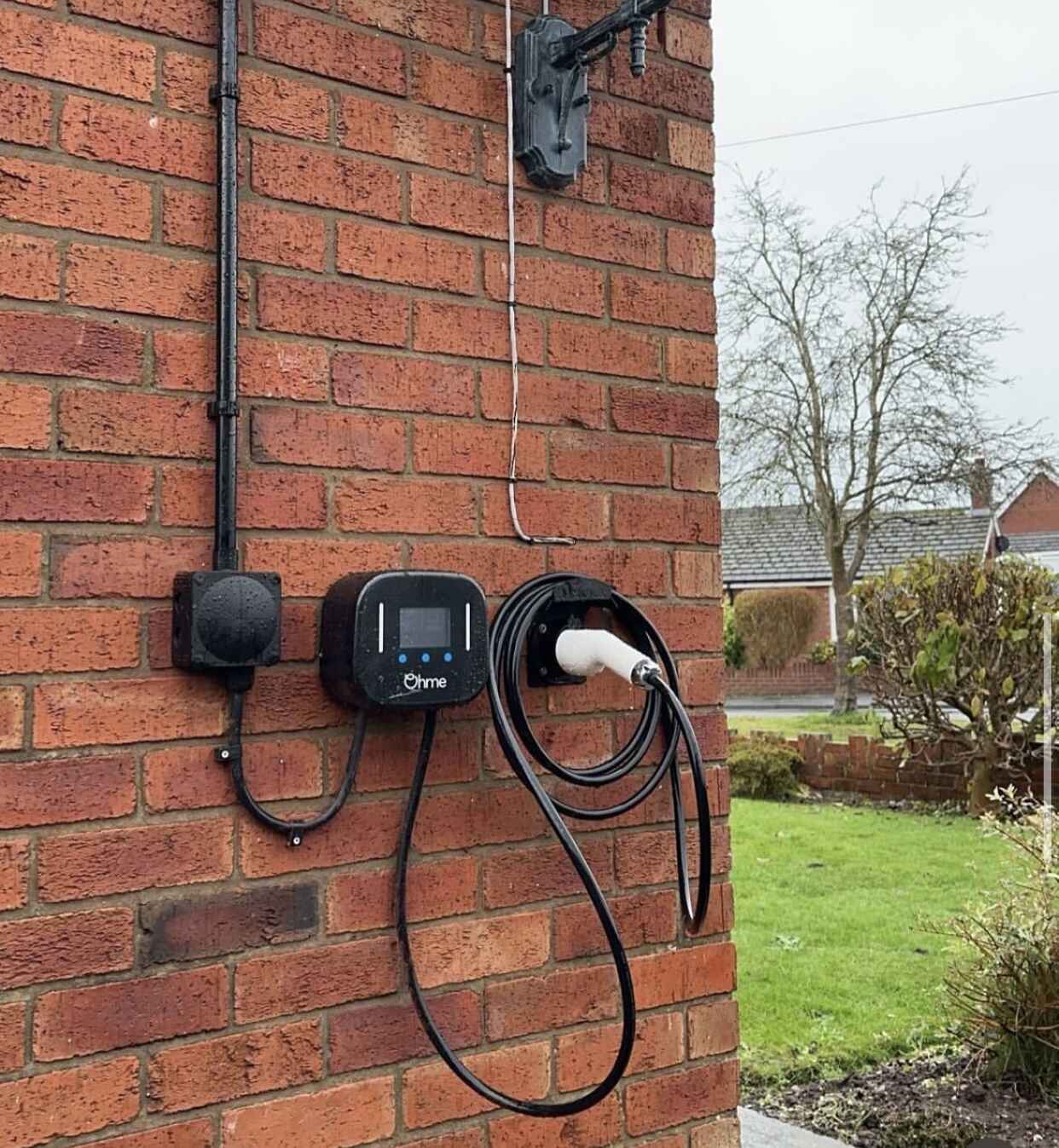 domestic electrician